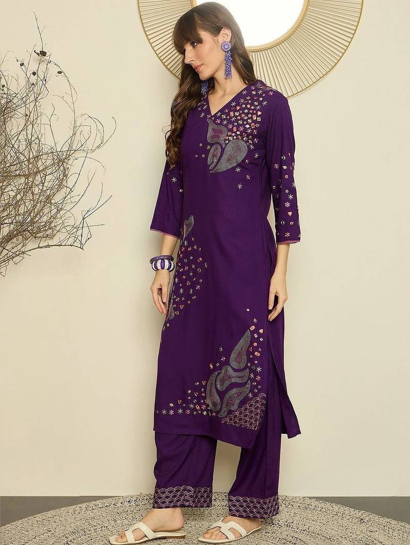 Women Ethnic Motifs Embroidered Regular Thread Work Kurta with Palazzos