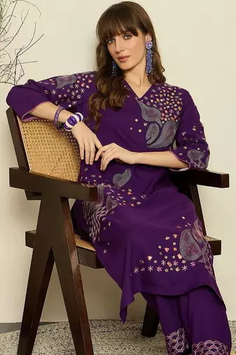 Women Ethnic Motifs Embroidered Regular Thread Work Kurta with Palazzos