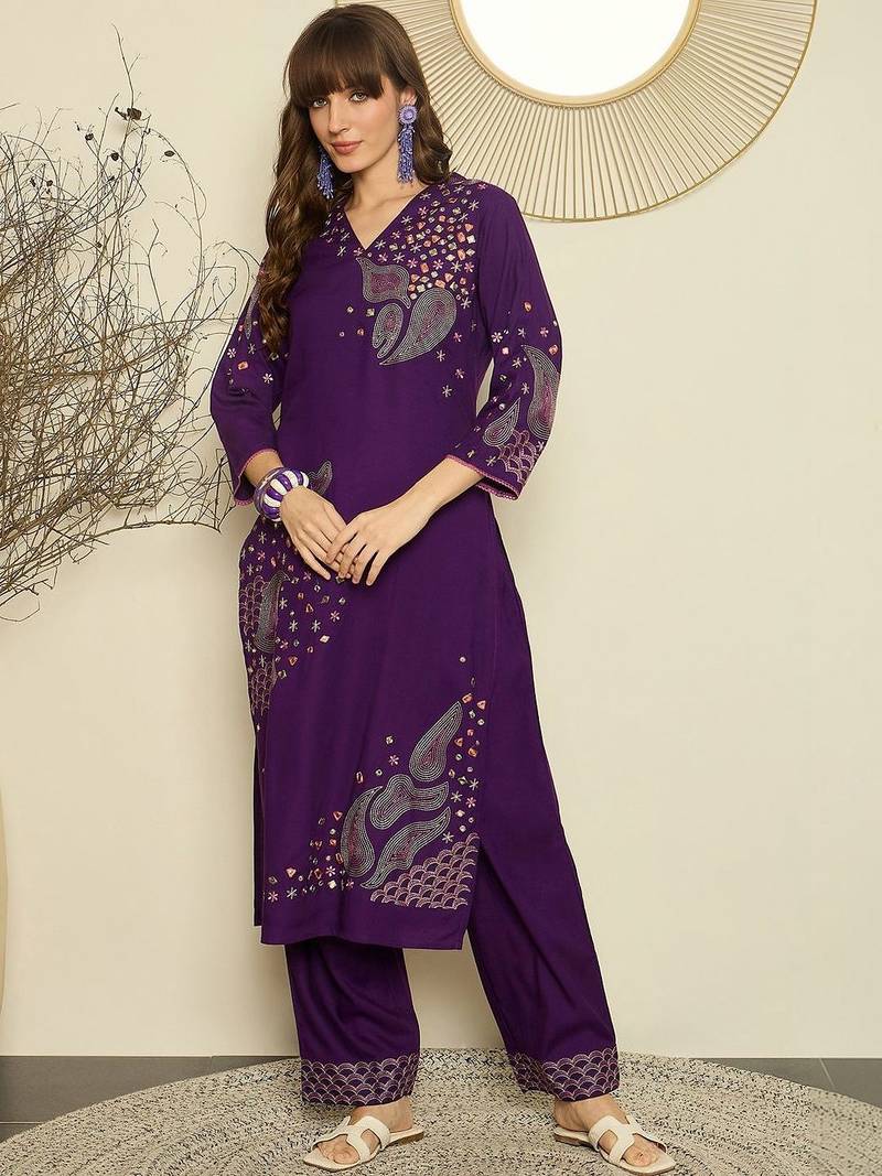 Women Ethnic Motifs Embroidered Regular Thread Work Kurta with Palazzos