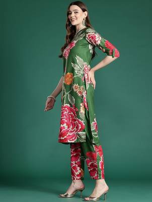 Floral Printed Kurta with Trousers 4