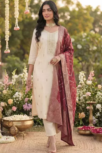Women Ethnic Motifs Embroidered Regular Kurta with Trousers & With Dupatta