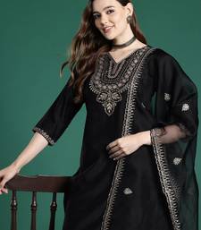 Ethnic Motifs Embroidered Liva Kurta with Trousers & With Dupatta