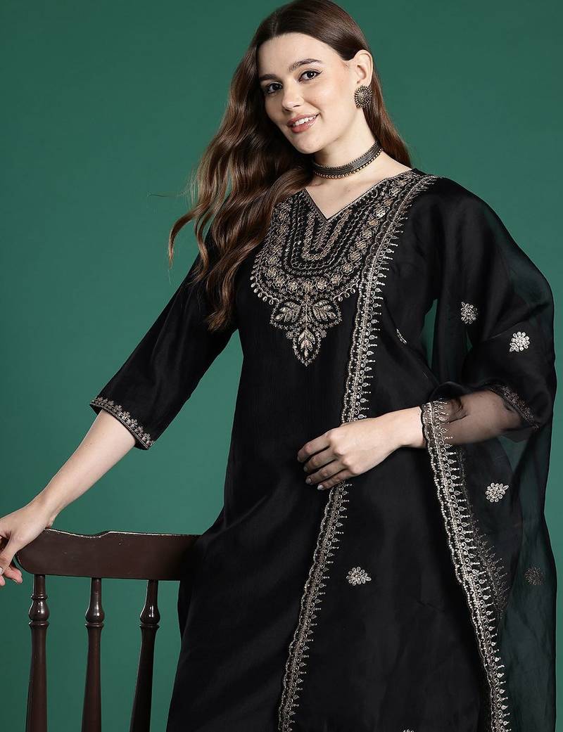 Ethnic Motifs Embroidered Liva Kurta with Trousers & With Dupatta