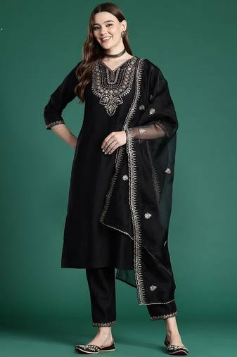Ethnic Motifs Embroidered Liva Kurta with Trousers & With Dupatta