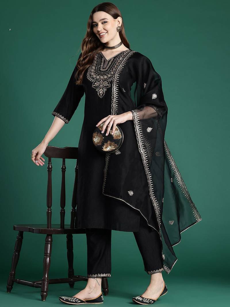 Ethnic Motifs Embroidered Liva Kurta with Trousers & With Dupatta