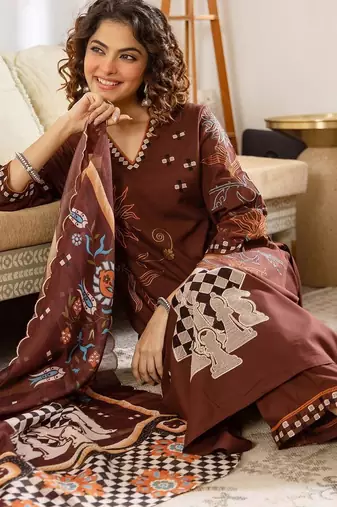 Women Ethnic Motifs Printed Regular Thread Work Kurta with Trousers & With Dupatta