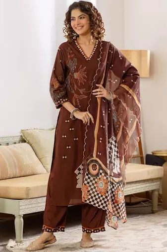 Women Ethnic Motifs Printed Regular Thread Work Kurta with Trousers & With Dupatta