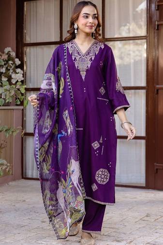 Women Ethnic Motifs Embroidered Regular Thread Work Kurta with Trousers & With Dupatta