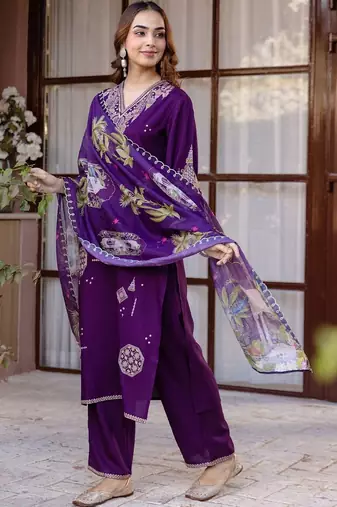 Women Ethnic Motifs Embroidered Regular Thread Work Kurta with Trousers & With Dupatta