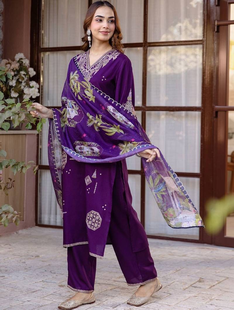 Women Ethnic Motifs Embroidered Regular Thread Work Kurta with Trousers & With Dupatta