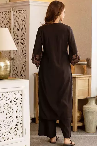 Women Floral Embroidered Regular Thread Work Kurta with Palazzos