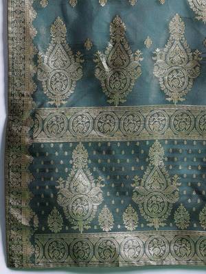 Ethnic Motifs Jacquard Zari Kurta With Trousers & Dupatta 4