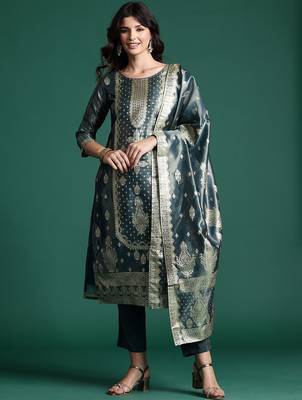 Ethnic Motifs Jacquard Zari Kurta With Trousers & Dupatta 7