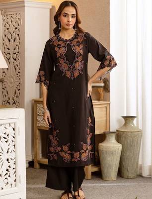 Women Ethnic Motifs Embroidered Regular Thread Work Kurta with Trousers 6
