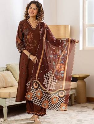 Women Ethnic Motifs Printed Regular Thread Work Kurta with Trousers & With Dupatta 1