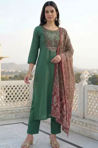 Women Ethnic Motifs Embroidered Regular Thread Work Kurta with Trousers & With Dupatta