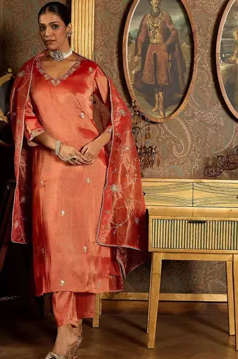 Floral Embroidered V-Neck Regular Liva Kurta With Trouser With Dupatta