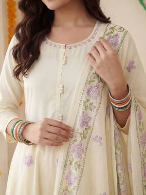 Women Floral Printed Regular Pure Cotton Kurta with Trousers & With Dupatta 6