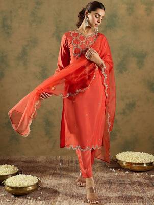 Ethnic Motifs Embroidered Kurta With Trousers & Dupatta 1