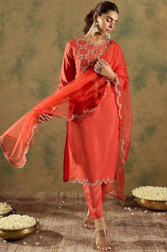 Ethnic Motifs Embroidered Kurta With Trousers & Dupatta