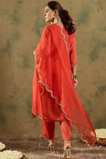 Ethnic Motifs Embroidered Kurta With Trousers & Dupatta