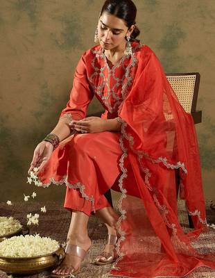 Ethnic Motifs Embroidered Kurta With Trousers & Dupatta 7