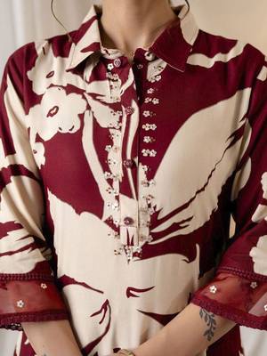 Floral Printed Shirt Collar Sequinned Kurta with Trousers 2