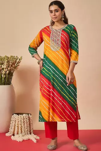 Women Leheriya Dyed Regular Thread Work Kurta with Trousers & With Dupatta