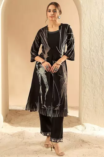 Women Printed Regular Kurta with Trousers