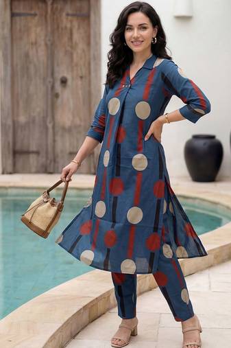 Women Printed Regular Pure Cotton Kurta with Trousers