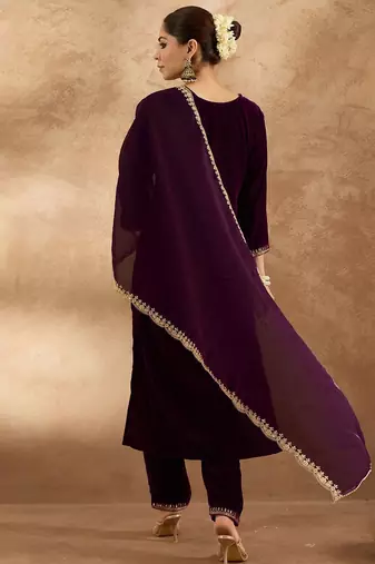 Women Ethnic Motifs Embroidered Regular Velvet Kurta with Trousers & With Dupatta