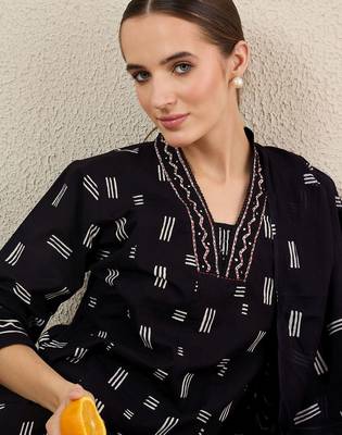 Women Striped Cotton Kurta with Trousers & Dupatta 2