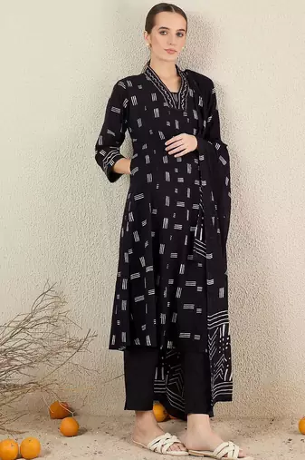 Women Striped Cotton Kurta with Trousers & Dupatta