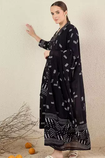 Women Striped Cotton Kurta with Trousers & Dupatta