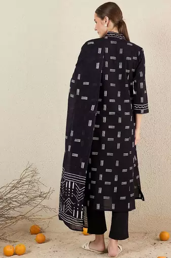 Women Striped Cotton Kurta with Trousers & Dupatta