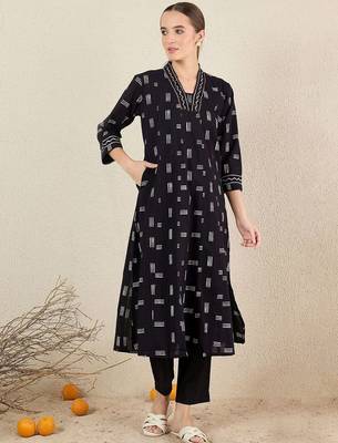 Women Striped Cotton Kurta with Trousers & Dupatta 6