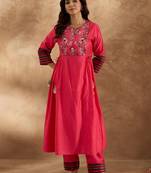 Women Floral Embroidered Empire Thread Work Liva Kurta with Trousers