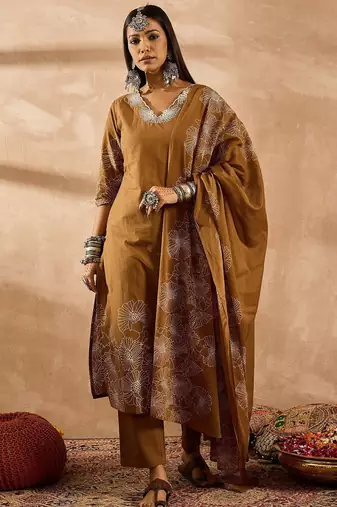 Women Floral Embroidered Regular Sequinned Pure Cotton Kurta with Trousers & With Dupatta