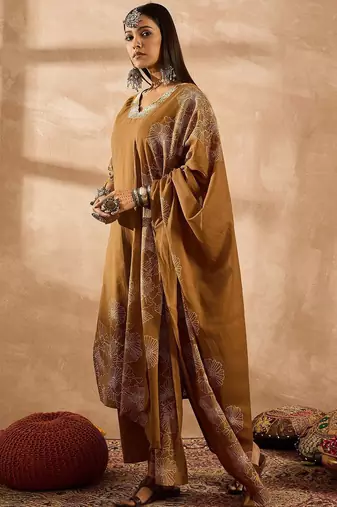 Women Floral Embroidered Regular Sequinned Pure Cotton Kurta with Trousers & With Dupatta