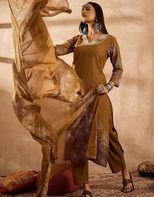 Women Floral Embroidered Regular Sequinned Pure Cotton Kurta with Trousers & With Dupatta 5
