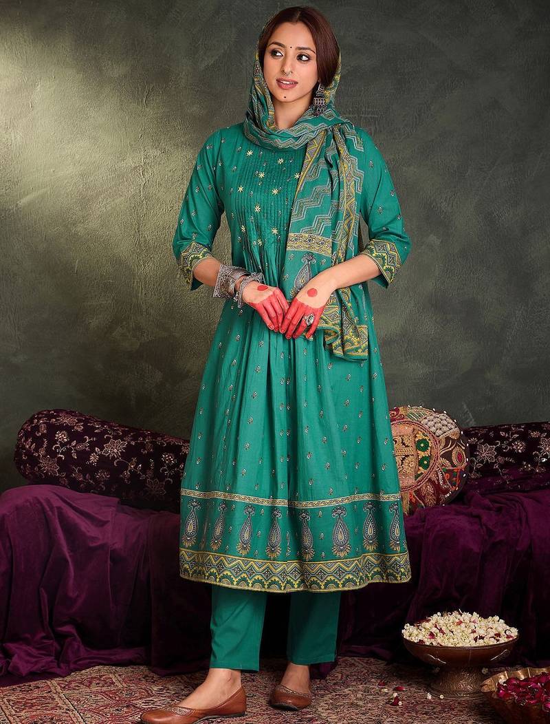Women Ethnic Motifs Embroidered Panelled Mirror Work Pure Cotton Kurta