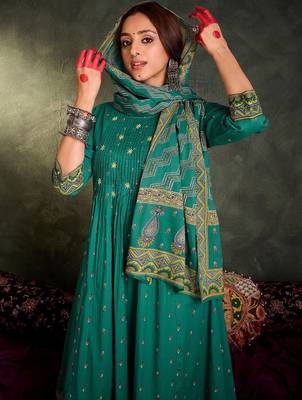 Women Ethnic Motifs Embroidered Panelled Mirror Work Pure Cotton Kurta 7