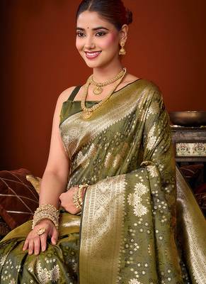 Olive green jacquard silk blend saree with zari floral weave 4