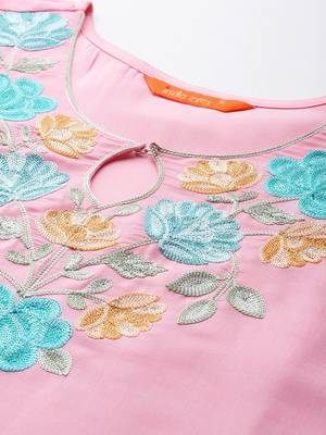 Floral Embroidered Thread Work Kurta With Trousers & Dupatta 3