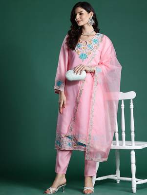 Floral Embroidered Thread Work Kurta With Trousers & Dupatta 8