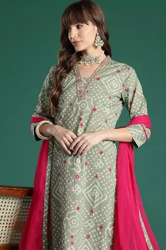 Bandhani Printed Thread Work Pure Cotton Kurta with Trousers & With Dupatta