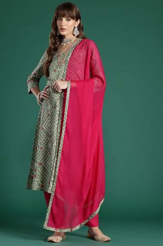 Bandhani Printed Thread Work Pure Cotton Kurta with Trousers & With Dupatta