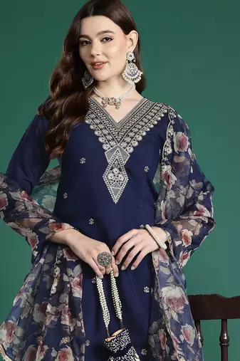 Ethnic Motifs Embroidered Zari Kurta With Trousers & Dupatta