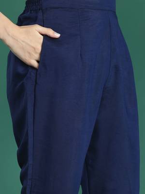 Ethnic Motifs Embroidered Zari Kurta With Trousers & Dupatta 4