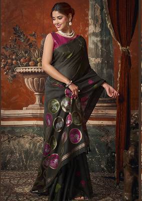 Black cotton blend floral printed saree with multicolor floral motifs 3